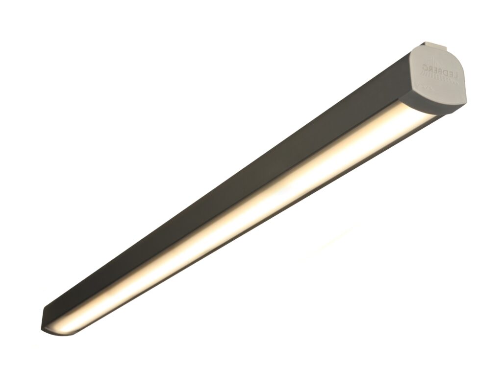 Liniowa-lampa-LED-AXION